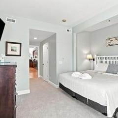 Blue Heaven - Walk to Beach & Boardwalk, Ocean and Sunset Views, Dog-Friendly