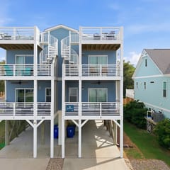 Stay Salty - Rooftop Deck, Walk to Beach and Boardwalk