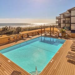 Carolina Sunrise - Oceanfront condo with an elevator and great outdoor pool