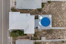 Sea2Sky | Oceanfront with Private Pool and Waterfall Spa - Pet Friendly! - Image 4