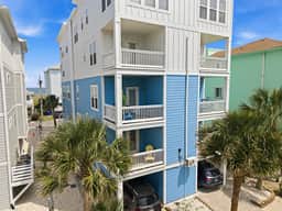 Blue Heaven - Walk to Beach & Boardwalk, Ocean and Sunset Views, Dog-Friendly - Image 2