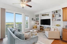 Sandpiper Crossing, oceanfront, near the boardwalk - Image 4