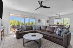Mimzie's Place - Luxury home with private pool, elevator - Image 4