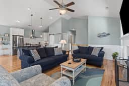 Beach Haven Getaway Sleeps 10, Near Beach, Family-Friendly w/ EV charger - Image 2