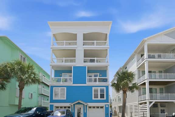 Blue Heaven - Walk to Beach & Boardwalk, Ocean and Sunset Views, Dog-Friendly - Image 1
