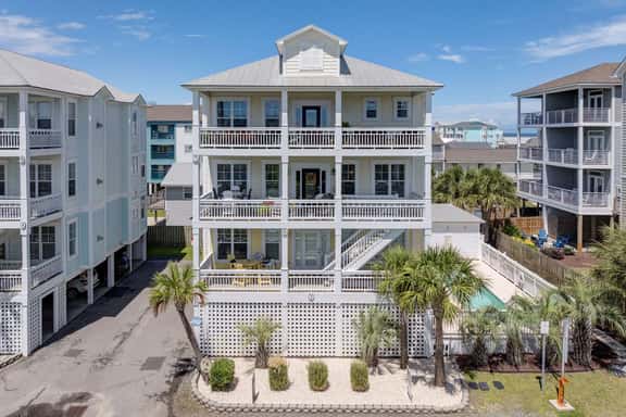Ocean view townhome with 2 huge decks, an elevator and pool! - Image 1
