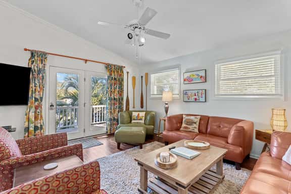 Happy Honu - Dog-Friendly Beach Retreat, Screened Porch, Walk to Beach - Image 1
