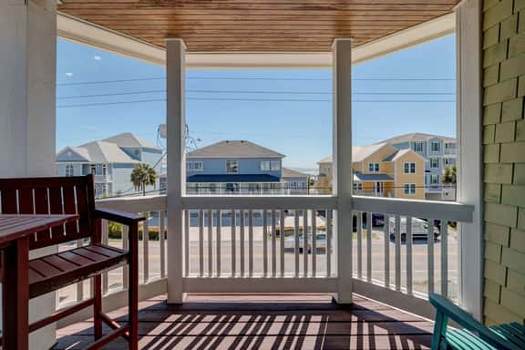 Casa Bella - oceanview, just steps to the beach - Image 1