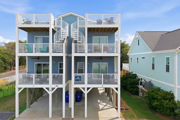 Stay Salty - Rooftop Deck, Walk to Beach and Boardwalk - Image 1