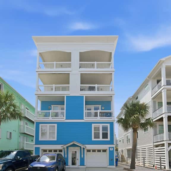 Blue Heaven - Walk to Beach & Boardwalk, Ocean and Sunset Views, Dog-Friendly - Image 1