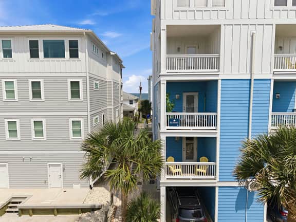 Blue Heaven - Walk to Beach & Boardwalk, Ocean and Sunset Views, Dog-Friendly - Image 3