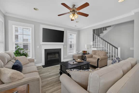 Ocean view townhome with 2 huge decks, an elevator and pool! - Image 3