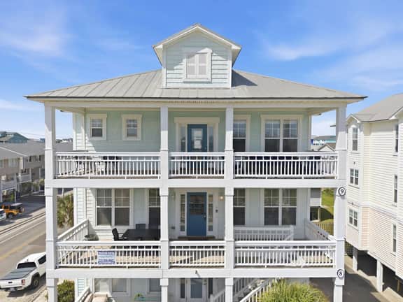 Clam Shack - Oceanview and waterway view townhome, elevator, pool! - Image 3