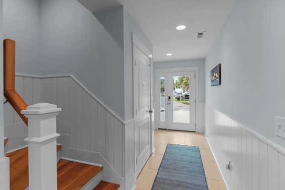 Sea Ya - Upscale ocean view home with elevator and dog friendly! - Image 4