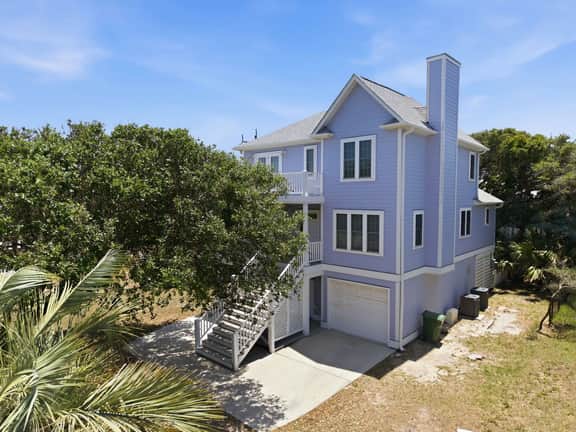 Breath of Heaven - spacious, quiet house across the street from the beach! - Image 2
